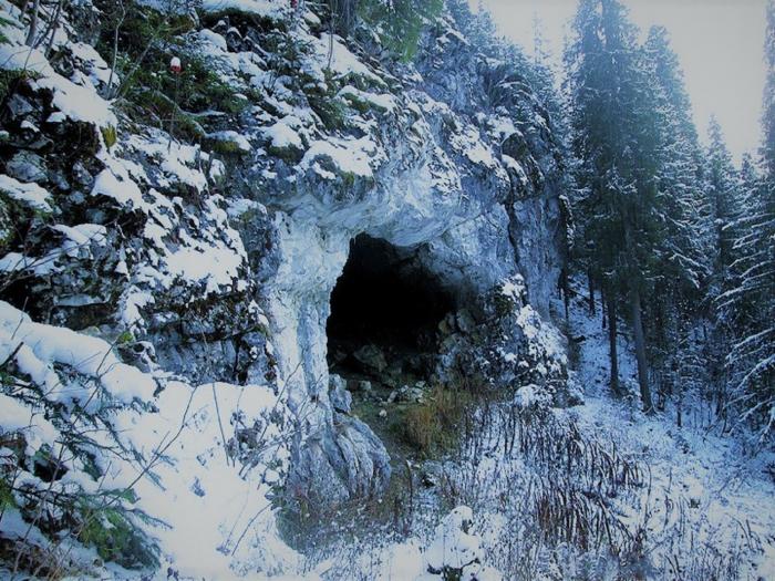 Пещера Тайн