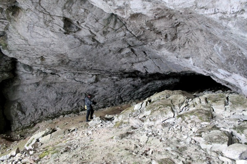 Обваливающийся свод Чаньвинской пещеры