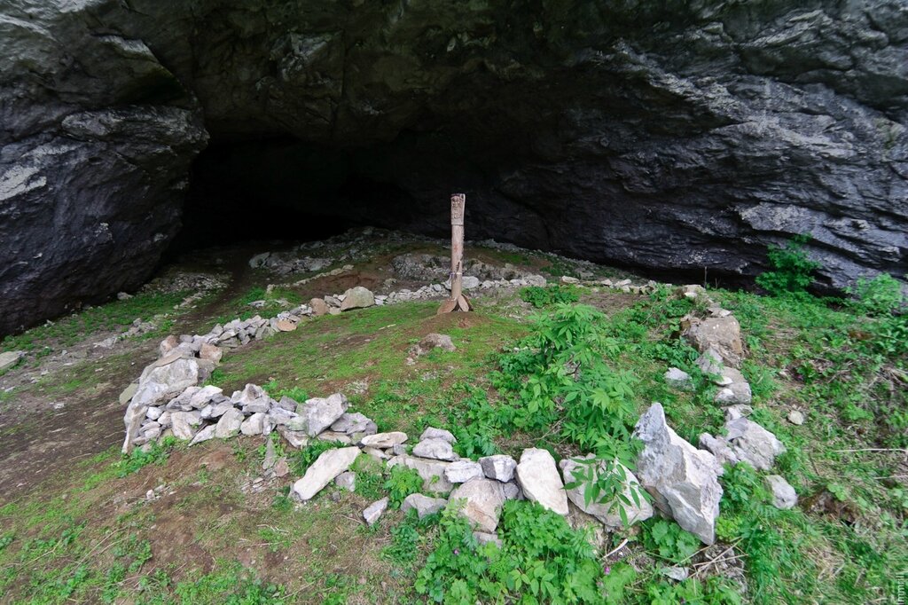 Вход в Чаньвинскую пещеру
